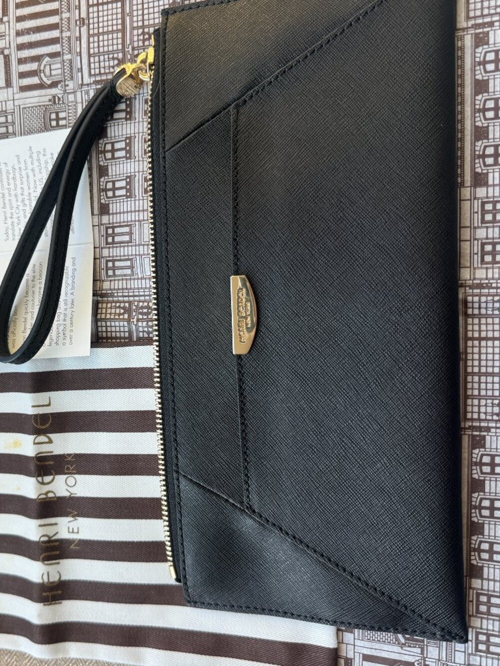 Henri Bendel West 57th Travel Pouch Wristlet/Wallet or Phone Holder